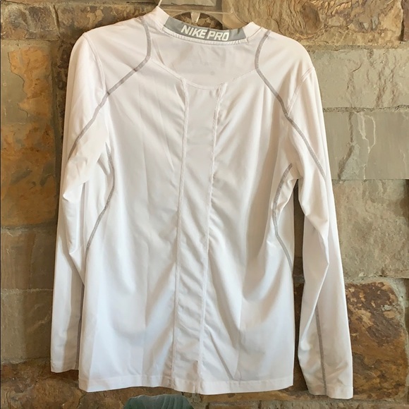 Boys Nike Pro long sleeve shirt - Picture 4 of 5